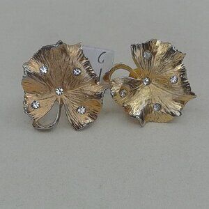 Vintage Coro Floral Leaf Screw-Back Earrings